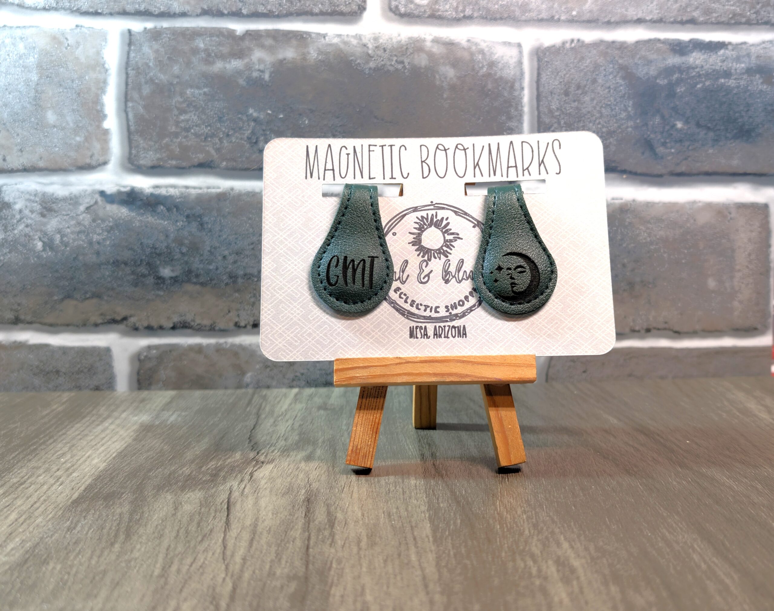 Leather magnetic bookmark (2)
