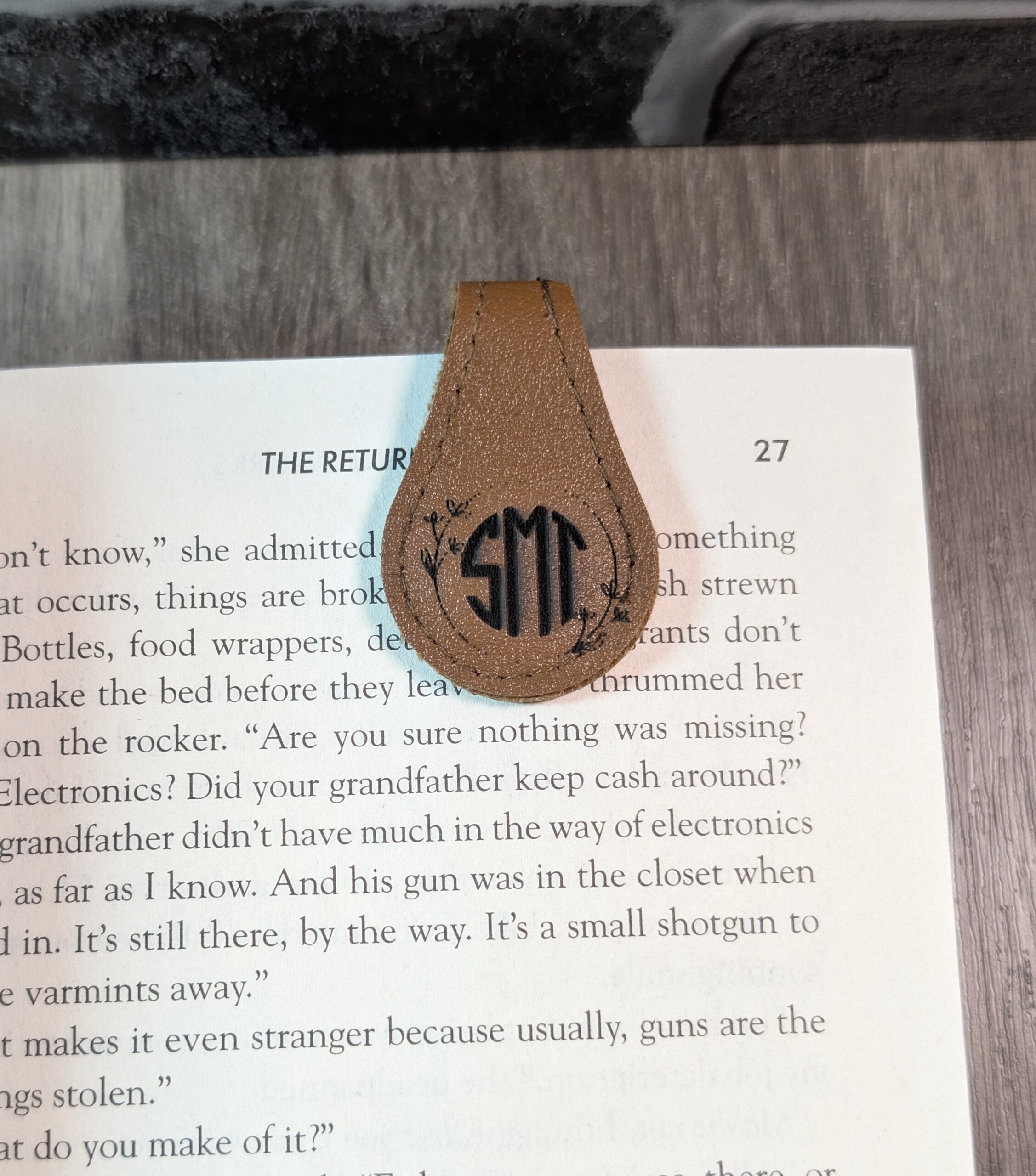 magnetic leather bookmark